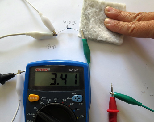 Datei:Voltage Divider.jpg